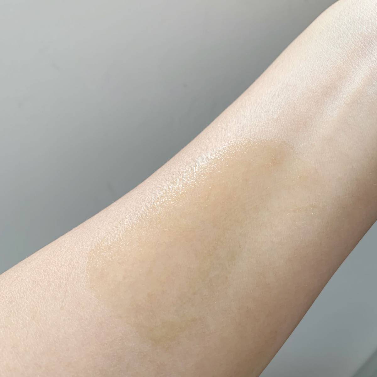 小蜜蜂Burt&#039; Bees紫草膏   功效：防蚊虫