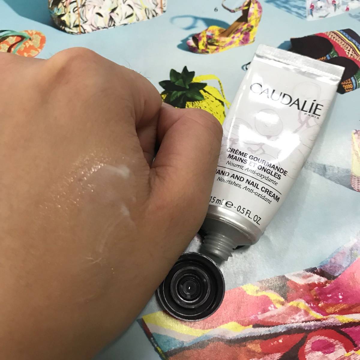 法国CAUDALIE欧缇丽大葡萄籽护甲护手霜75ML！滋润保