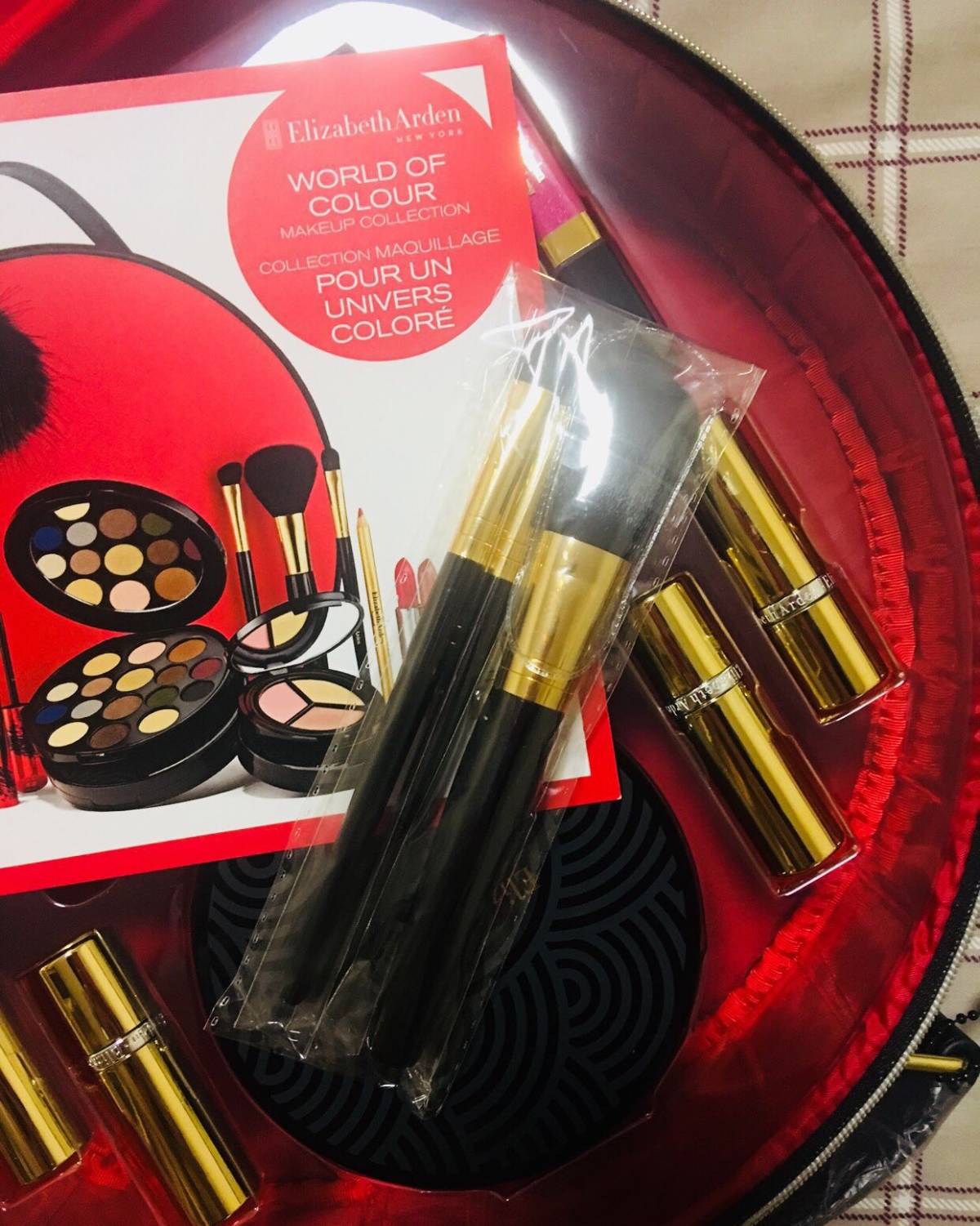 七月打卡🌈No.1 伊丽莎白雅顿的彩妆套盒，姐姐去澳大利亚