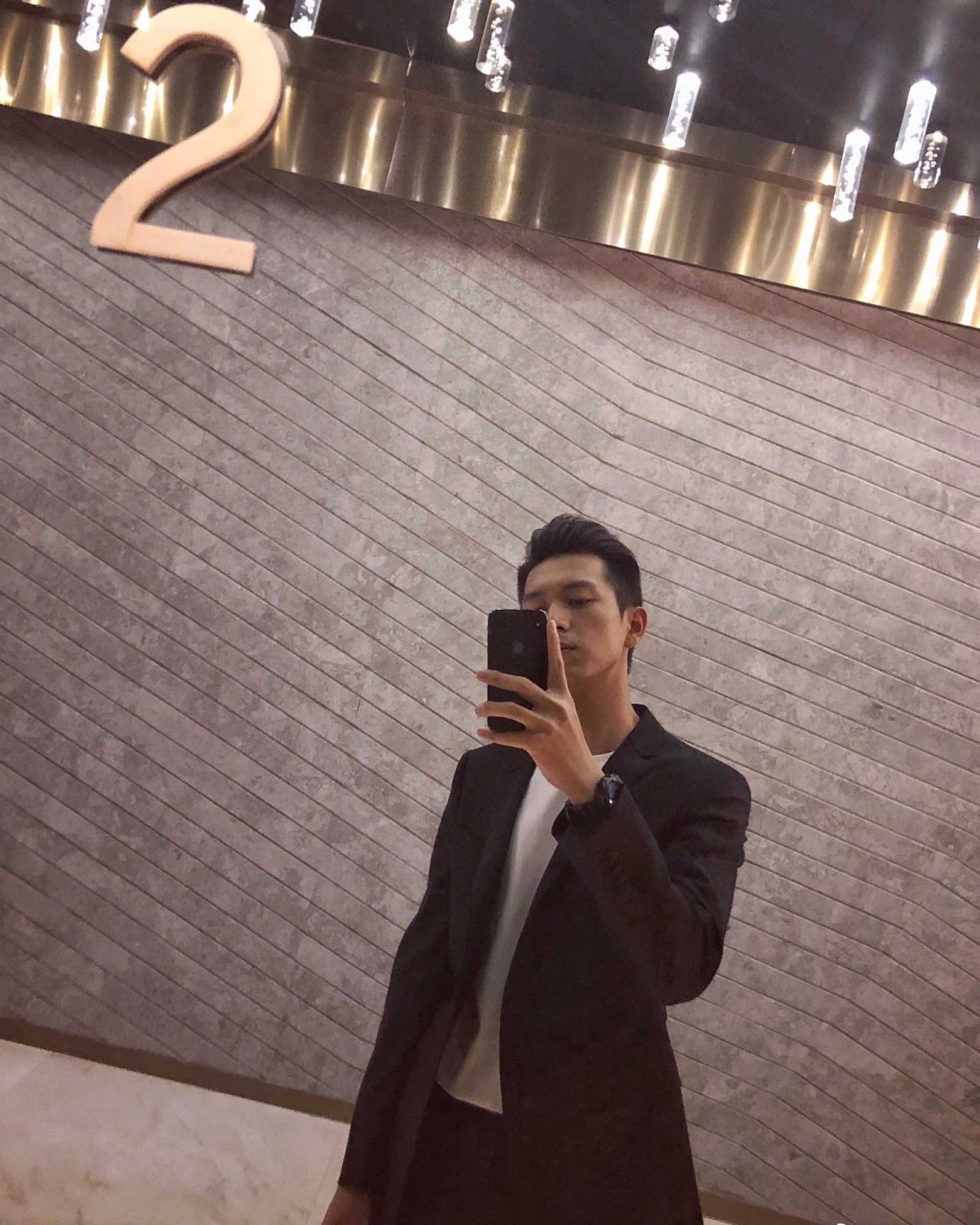 我和我的现男友❤️❤️❤️ 亲爱的 热爱的 最近大火 。韩商