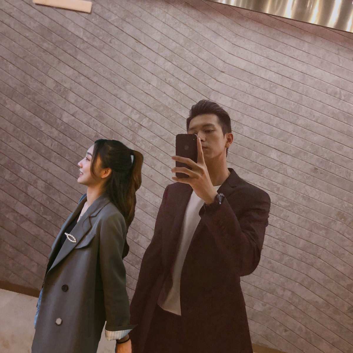 我和我的现男友❤️❤️❤️ 亲爱的 热爱的 最近大火 。韩商