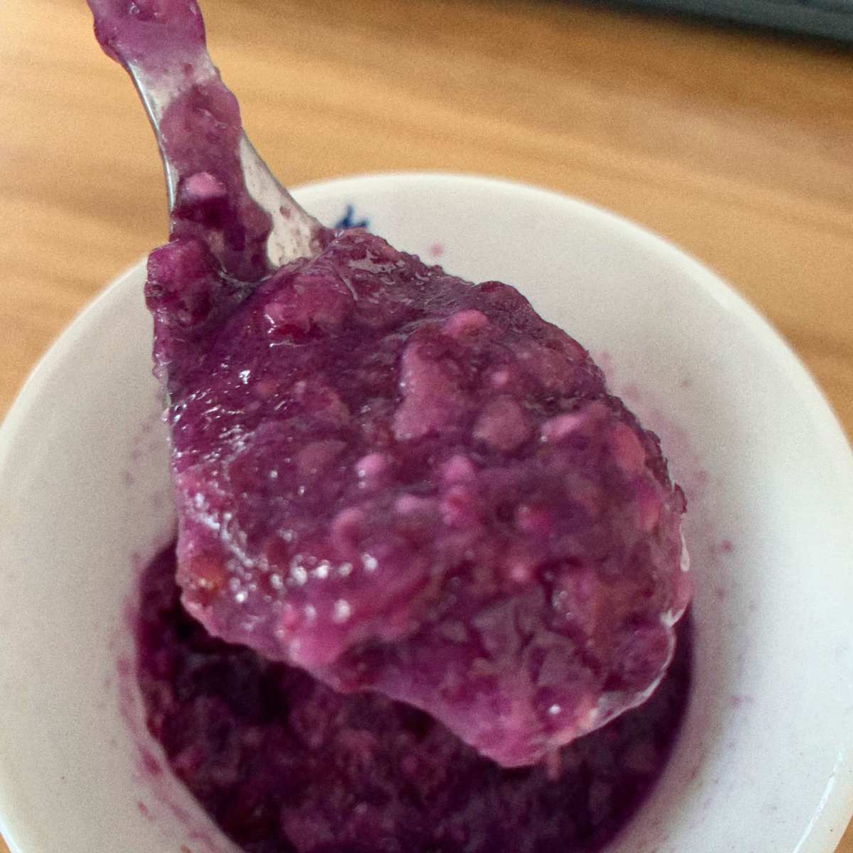 五谷磨房·高纤芋代餐粥  想起五谷磨房，就是超市里面芝麻核桃