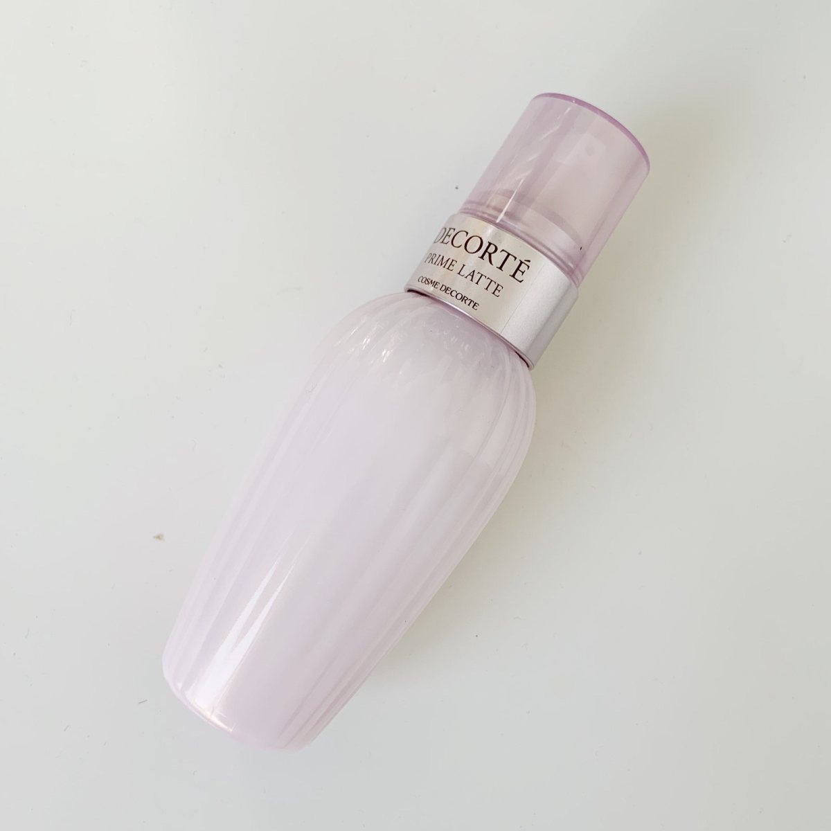 本人肤质： 1. 冬天沙漠皮 2. 夏天混干T字一点点出油，