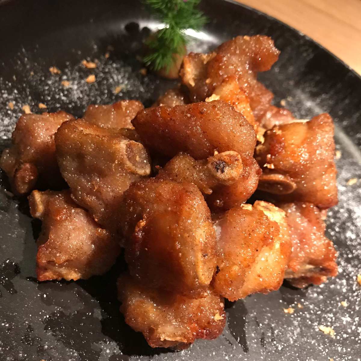广州美食探店✨小炳胜  小炳胜是新粤菜，很适合带来广州的朋友