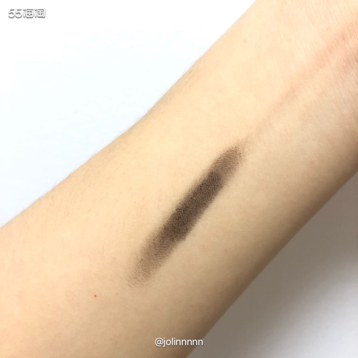 雅诗兰黛DW持妆眼线笔🌈  经常海淘雅诗兰黛的姐妹对这款眼