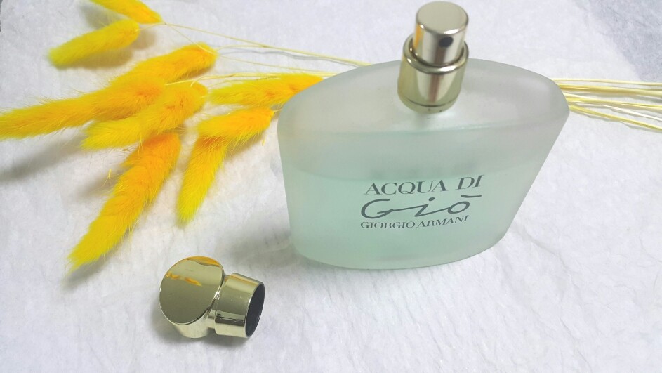 Armani寄情女士香水  强调下，这是寄情香水，不是新寄情