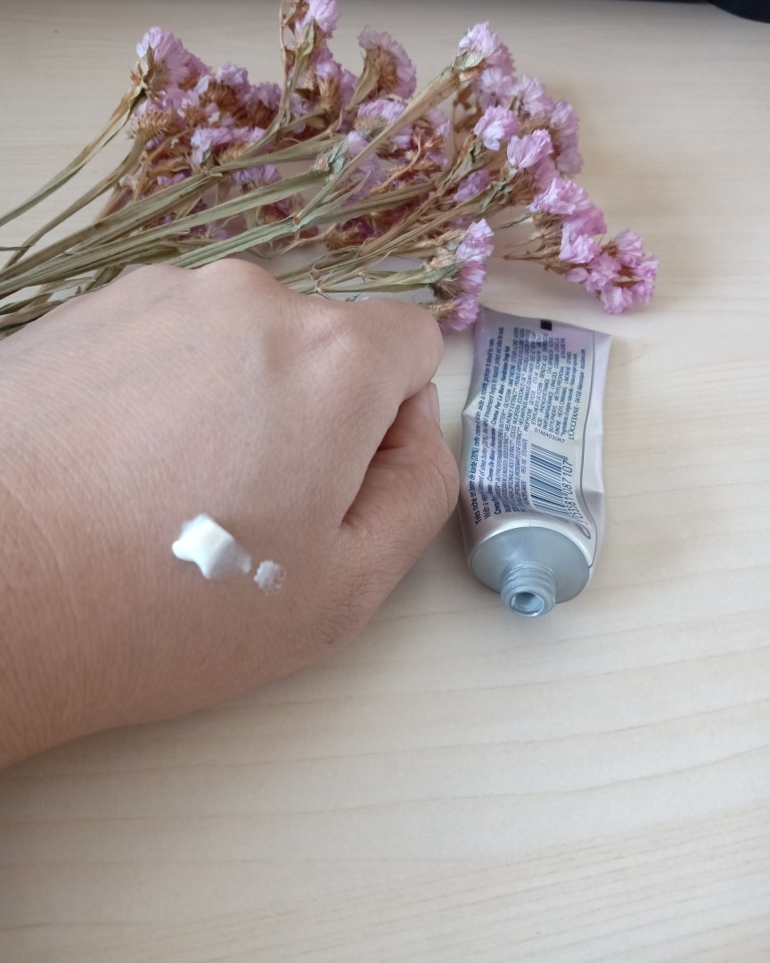 NO.5 🌈欧舒丹乳木果护手霜。来自法国，30ml，这款护