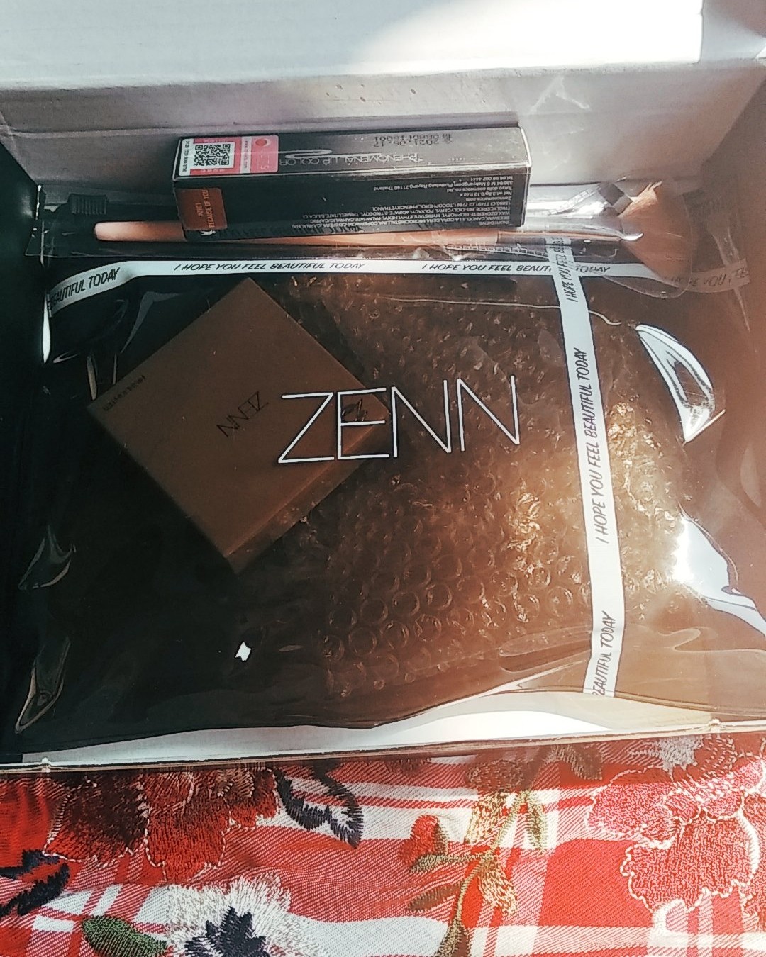 ✨泰国小众品牌--Zenn高光  Zenn是一个泰国小众品牌
