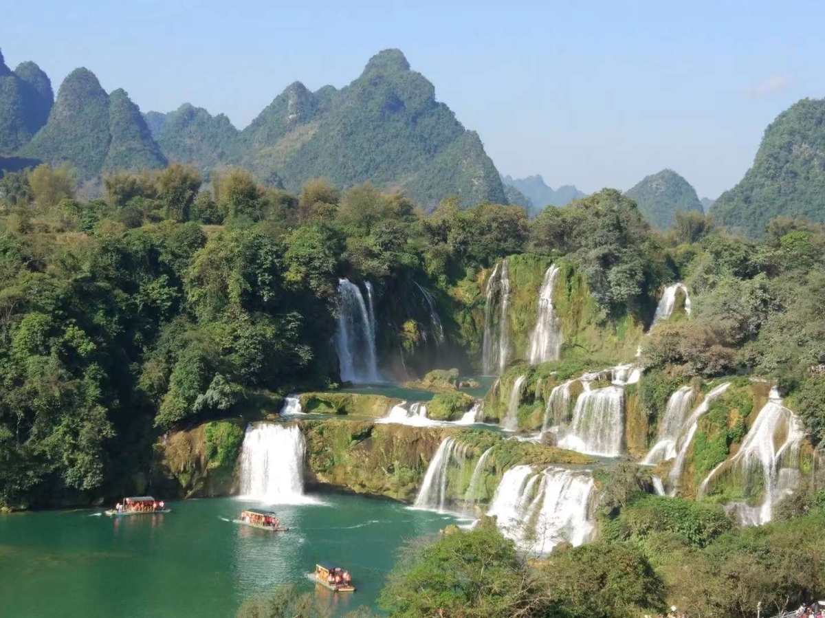 最美瀑布群