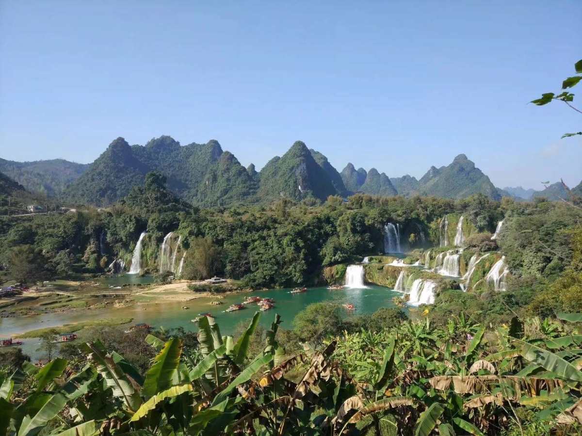 最美瀑布群