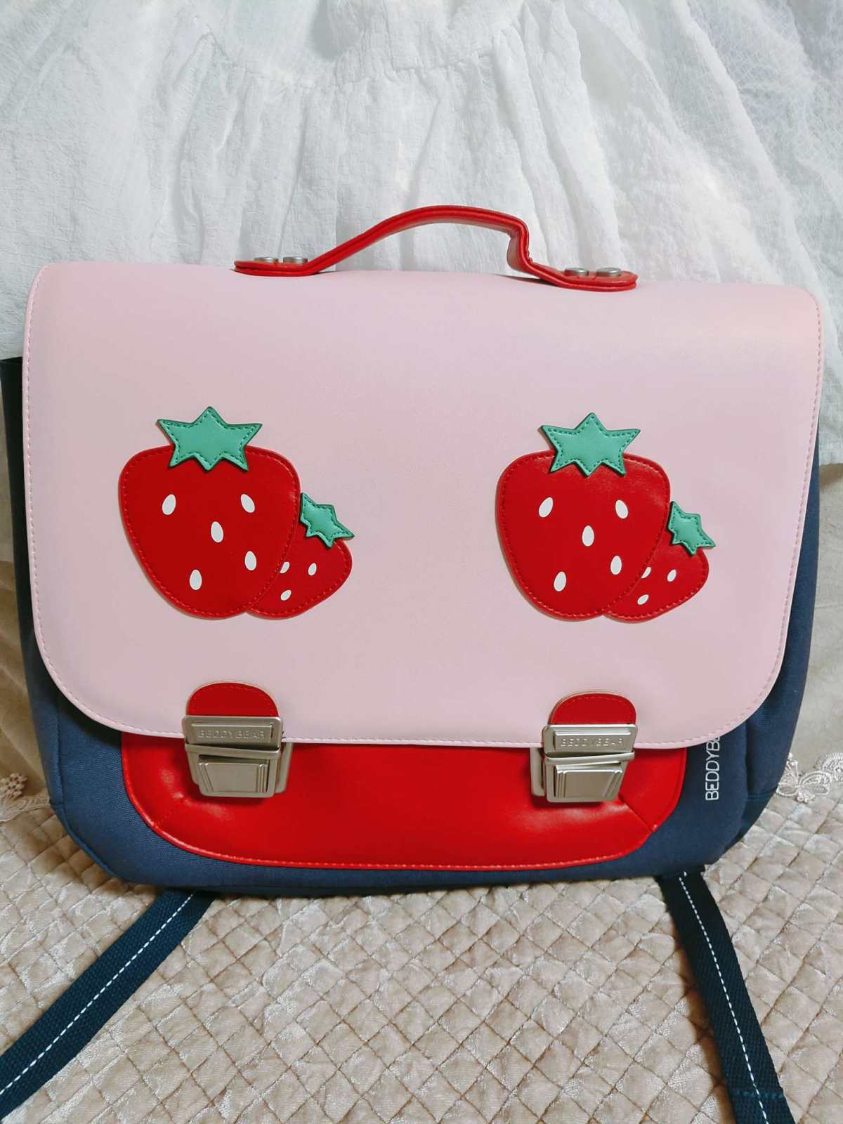 ⑧ 开学准备中……杯具熊书包  一眼看中了这款书包，特别软，