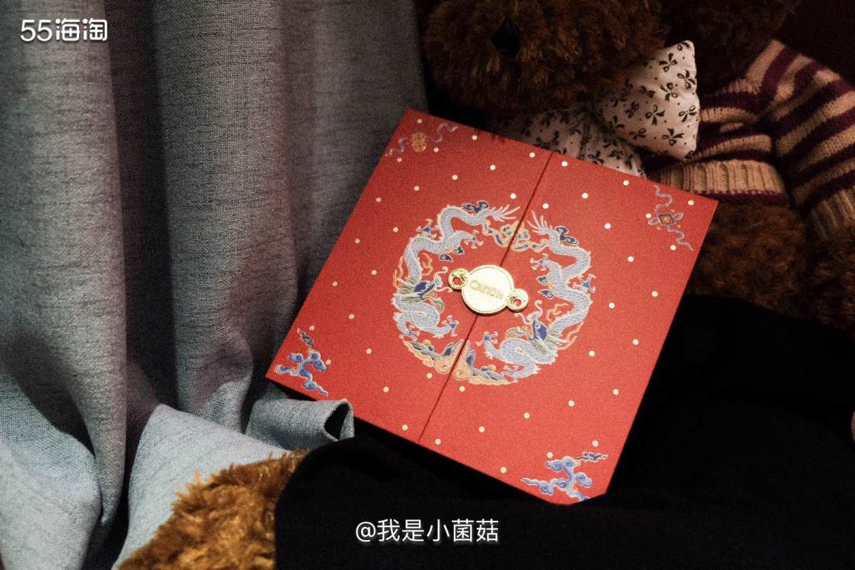 #七夕怎么过# 当然是收礼物过呀～  颐和园联名口红—嘻嘻迟