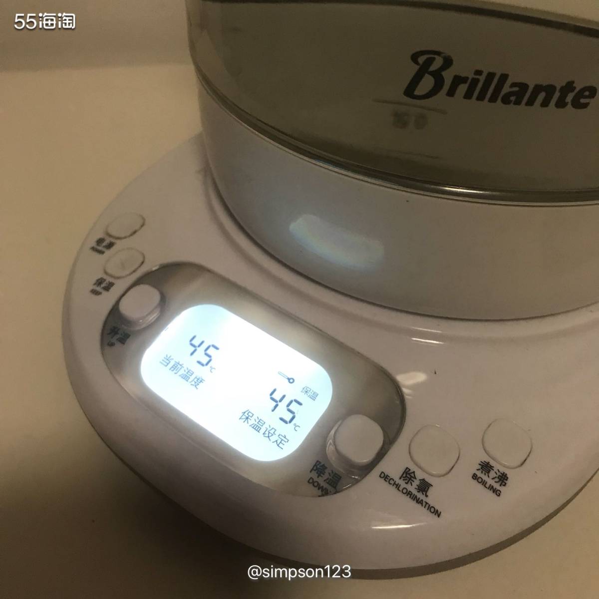 很好用的，烧水壶，颜色是纯白色的。 最喜欢的是他有除氯功能，