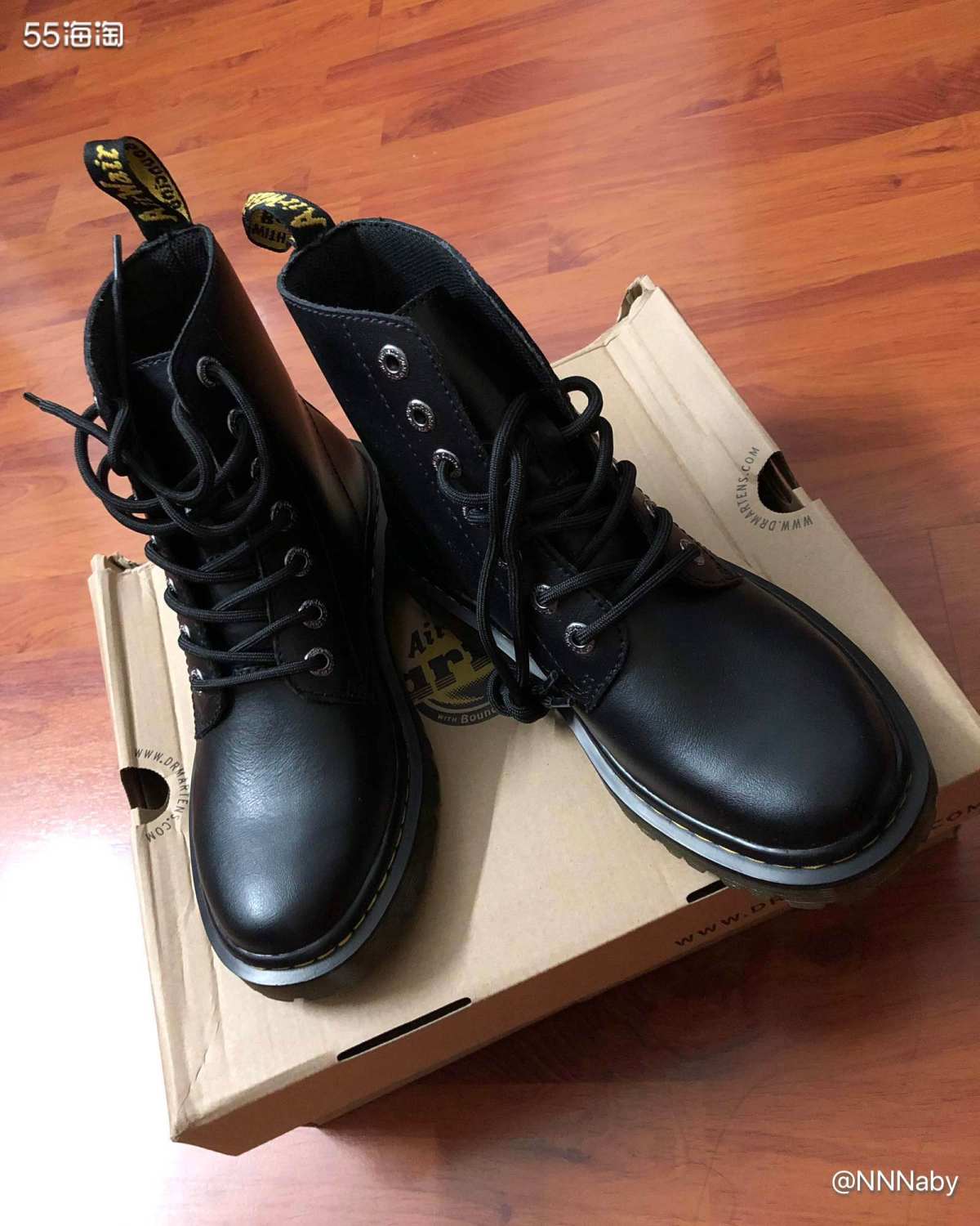 🍒八月份打卡第五弹🍒   七月底淘了一双酷酷的马丁靴——