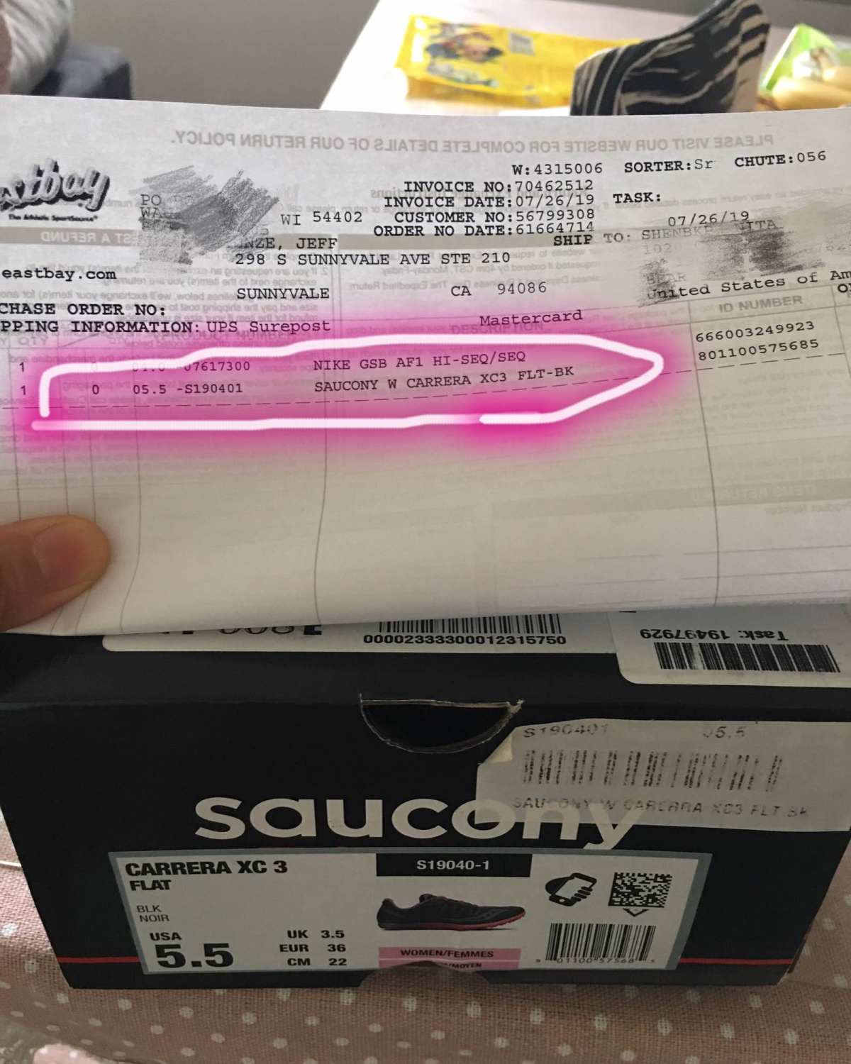 海淘回来自己穿的，拿不准尺码，买了2双都小了，圣康尼尺码偏小