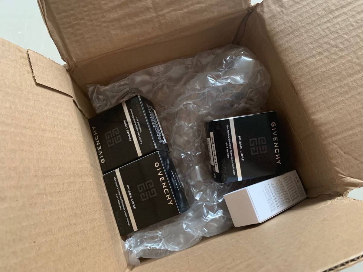 Harrods 有富余 可出