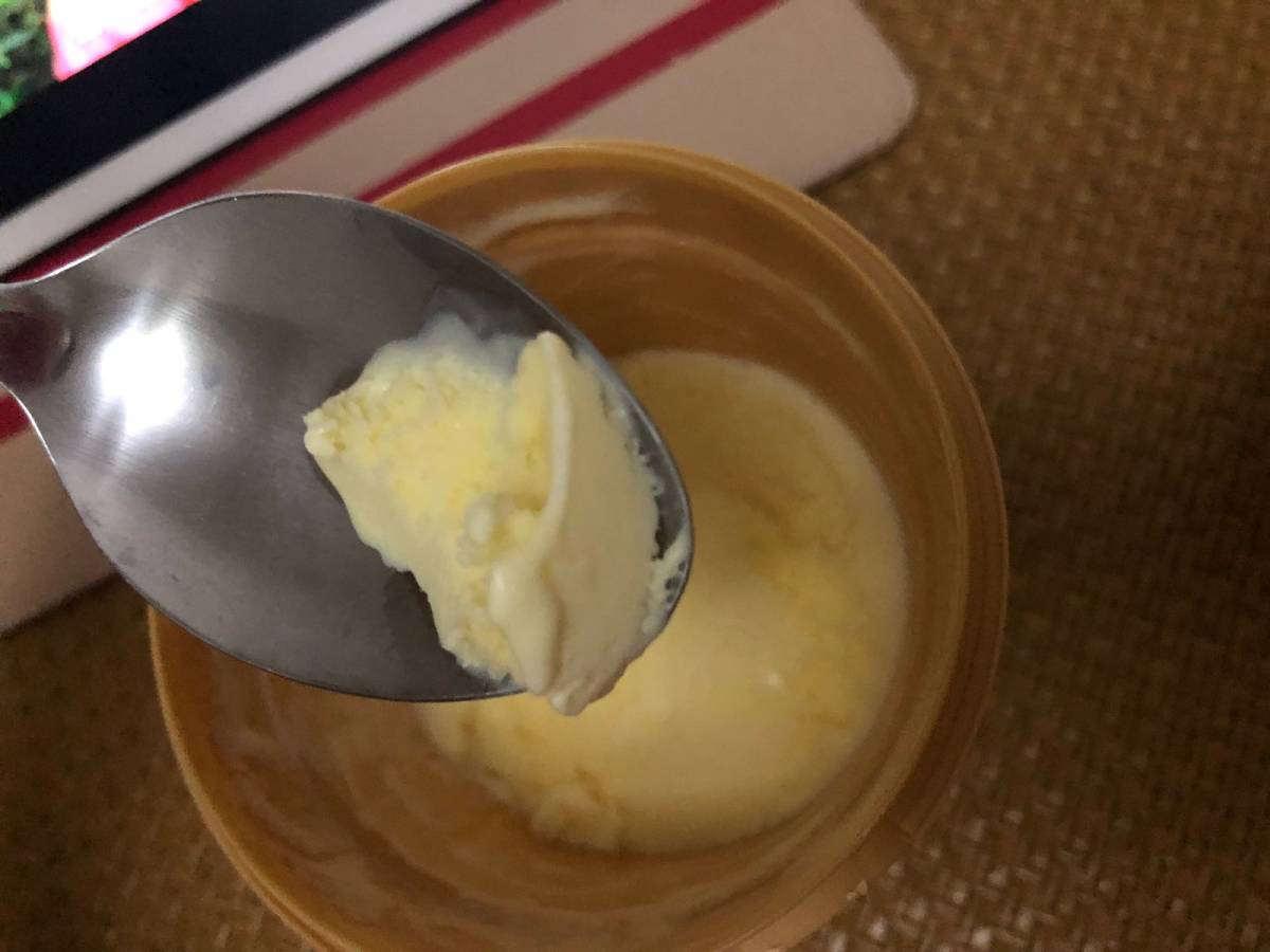 8月打卡之第二十篇 伊利甄稀冰淇淋 超市打折的时候买了好几罐