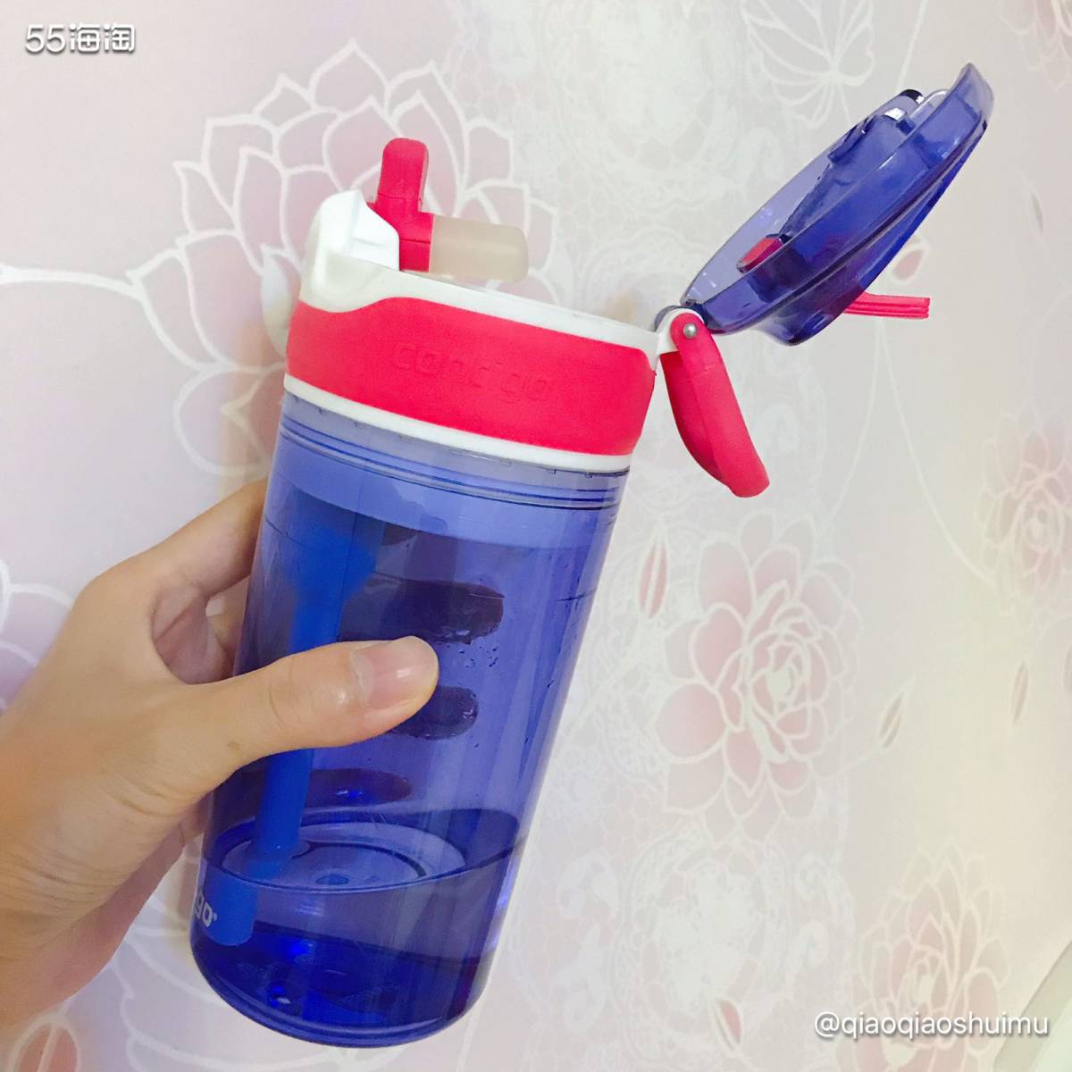 这个contigo的吸管杯是娃最近的新宠，换了它之后简直是爱