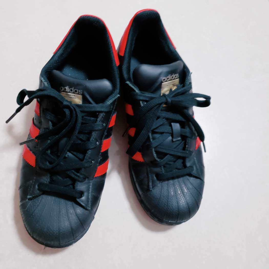 《买鞋尺码参考☞Adidas Superstar篇》  第一