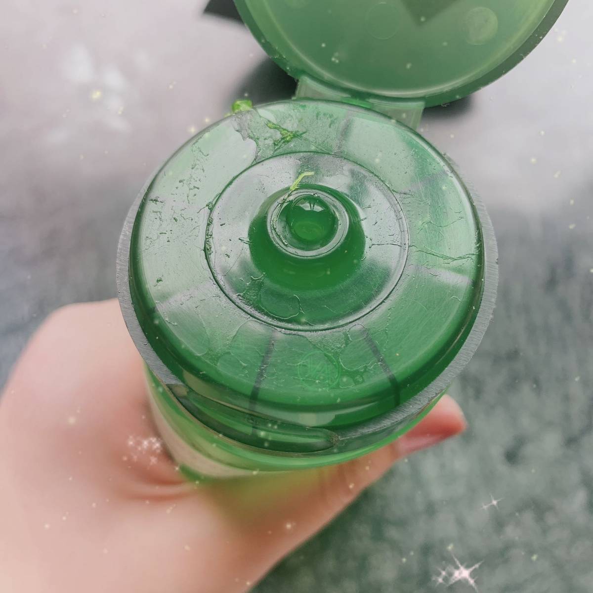 八月晒单也疯狂第二十九篇 这里要安利一款芦荟胶，这是一款在泰