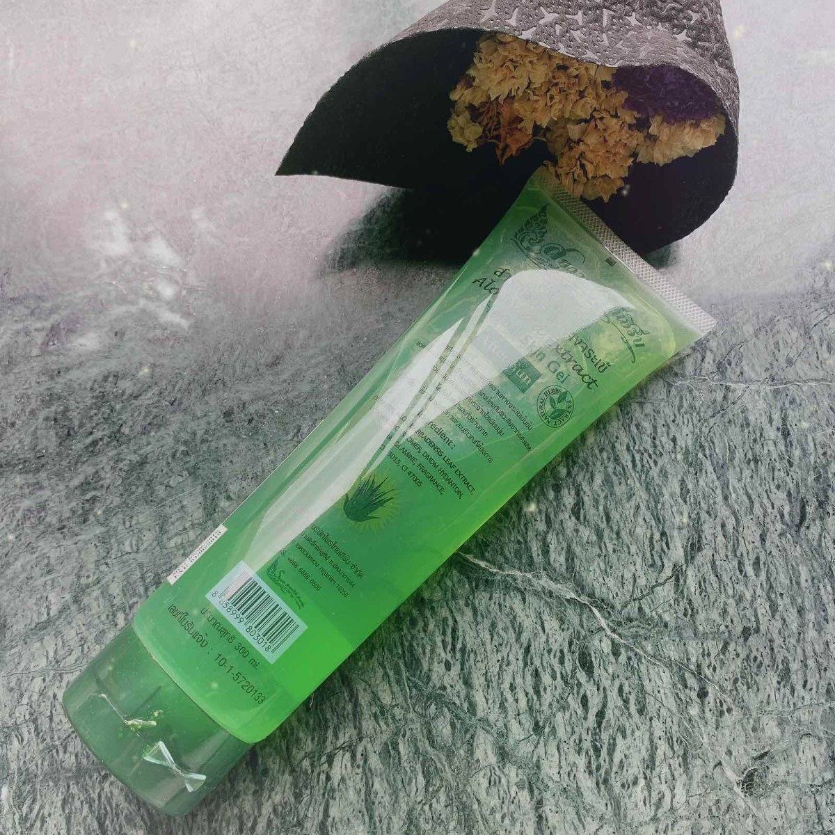八月晒单也疯狂第二十九篇 这里要安利一款芦荟胶，这是一款在泰