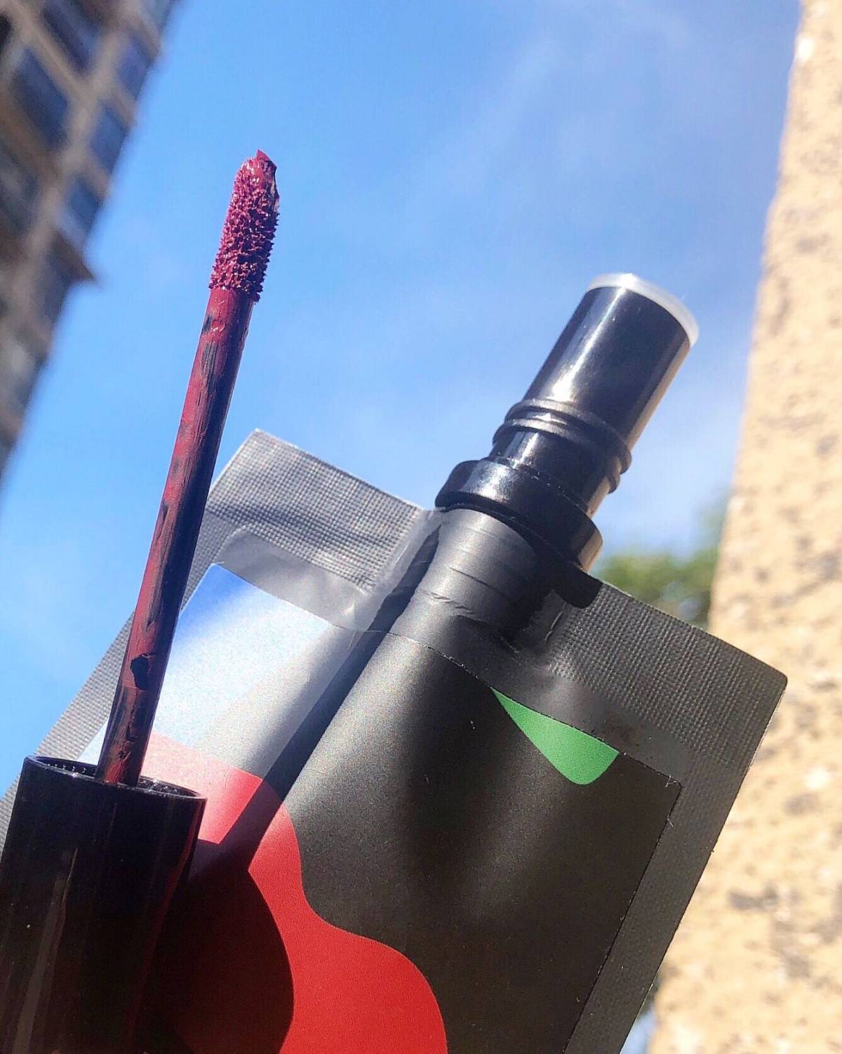 小众浓郁浆果色🍇这样的口袋唇釉你见过吗！！ 这支是最近发现