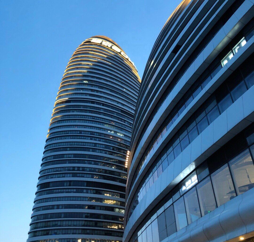 八月晒单也疯狂之🌵望京SOHO 🍇北京有一些建筑因其别致