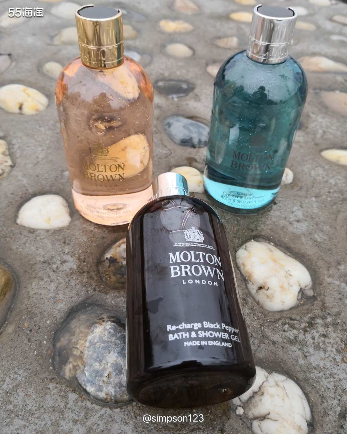 第一次用他们家，molton brown的沐浴露，打特价包邮