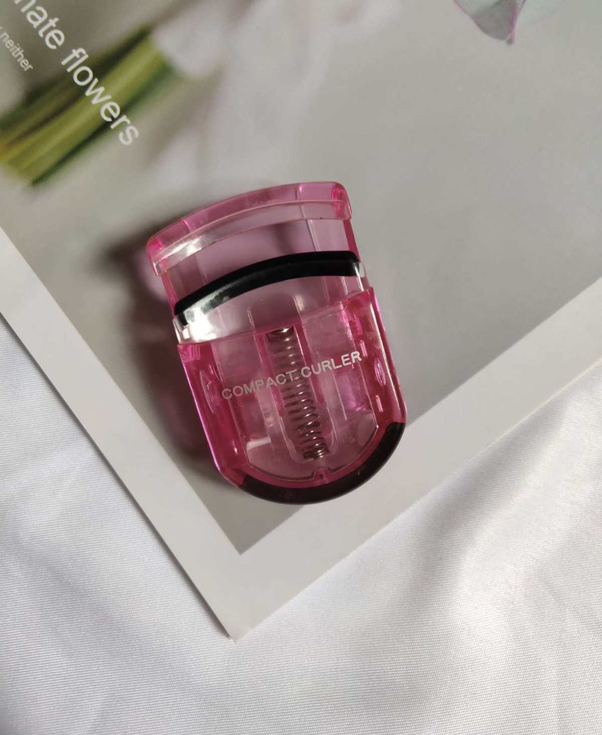 🌈🌈day21—贝印迷你型睫毛夹    相信大家都有过被