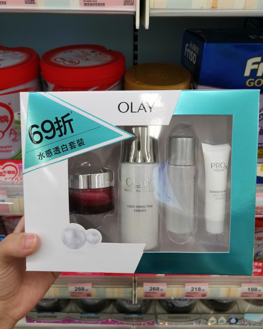 中国香港🇭🇰购入 olay小白瓶套盒 195 具体内容见