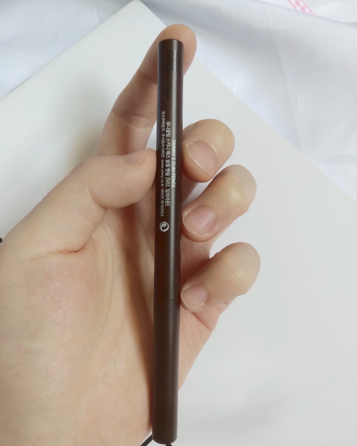 🌈🌈day22—unny眼线胶笔    对于化妆新手挑选
