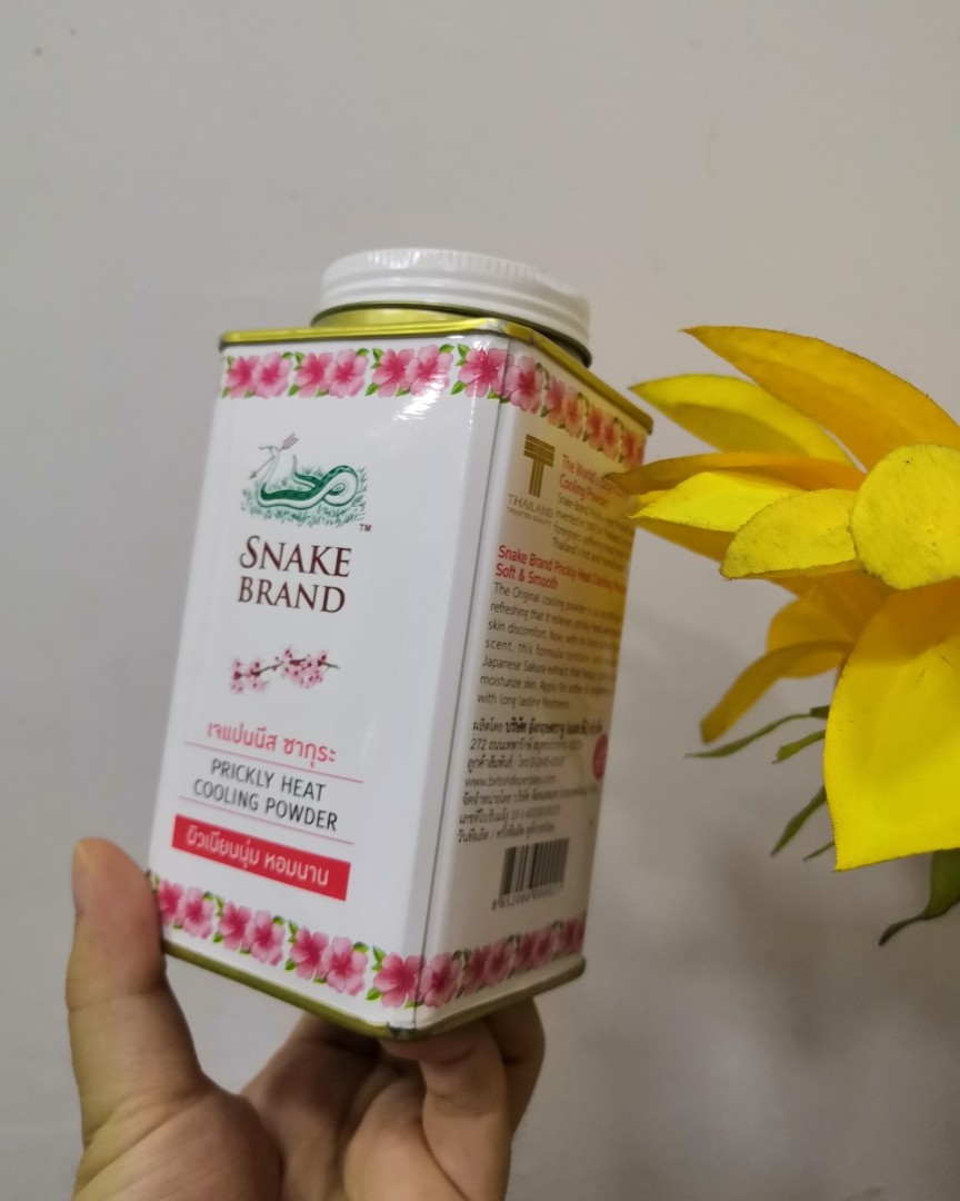 泰国蛇牌护肤粉(我觉得就是爽身粉嘛)蛇牌是个泰国老牌子啦我买滴是