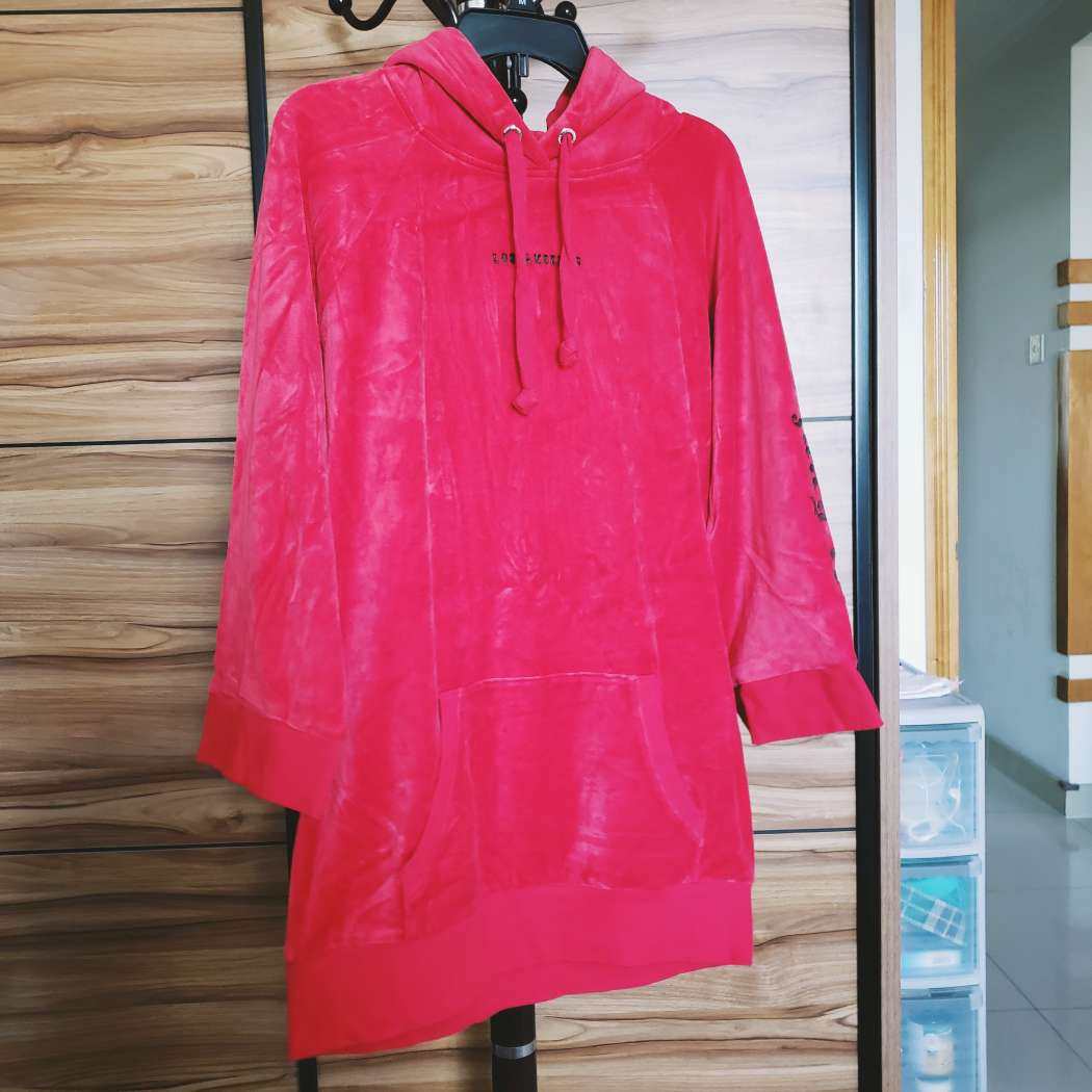 《买衣服尺码参考☞Juicy Conture篇》  这个牌子