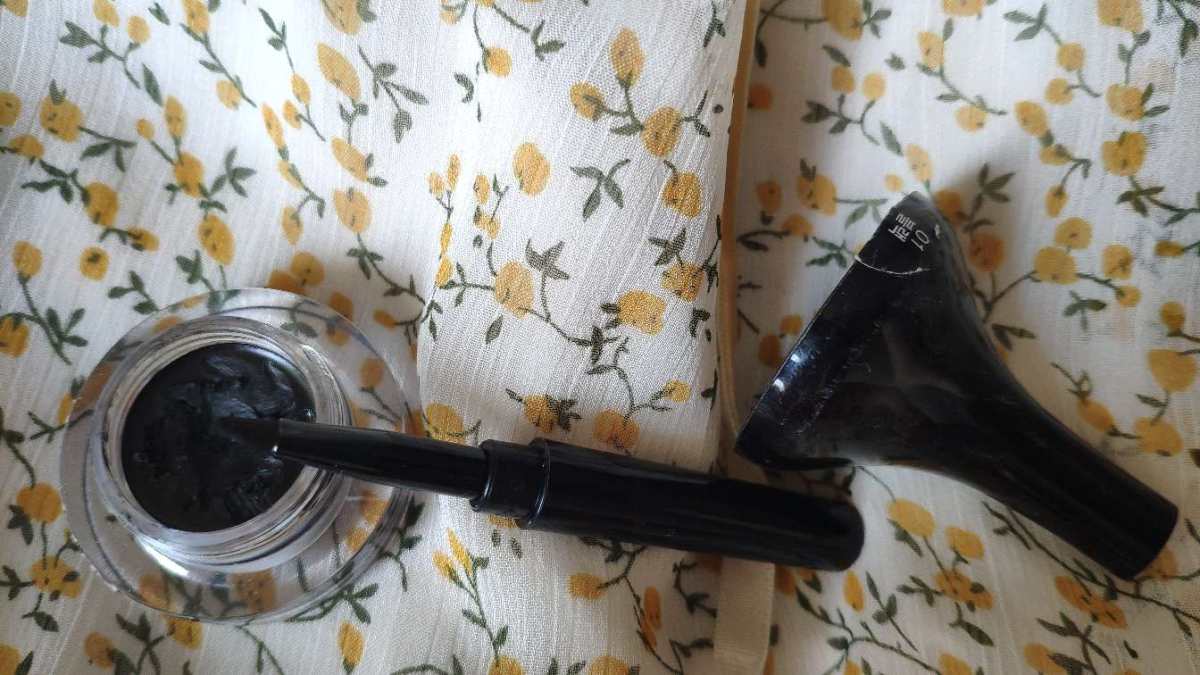 🌟 Tonymoly眼线膏 ✅根据我自己的心得体会，眼线膏