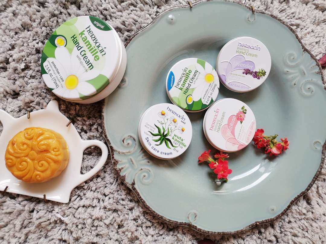 🌺小甘菊中秋限量版礼盒🌺  🌺阴晴圆缺，有我护手。中秋
