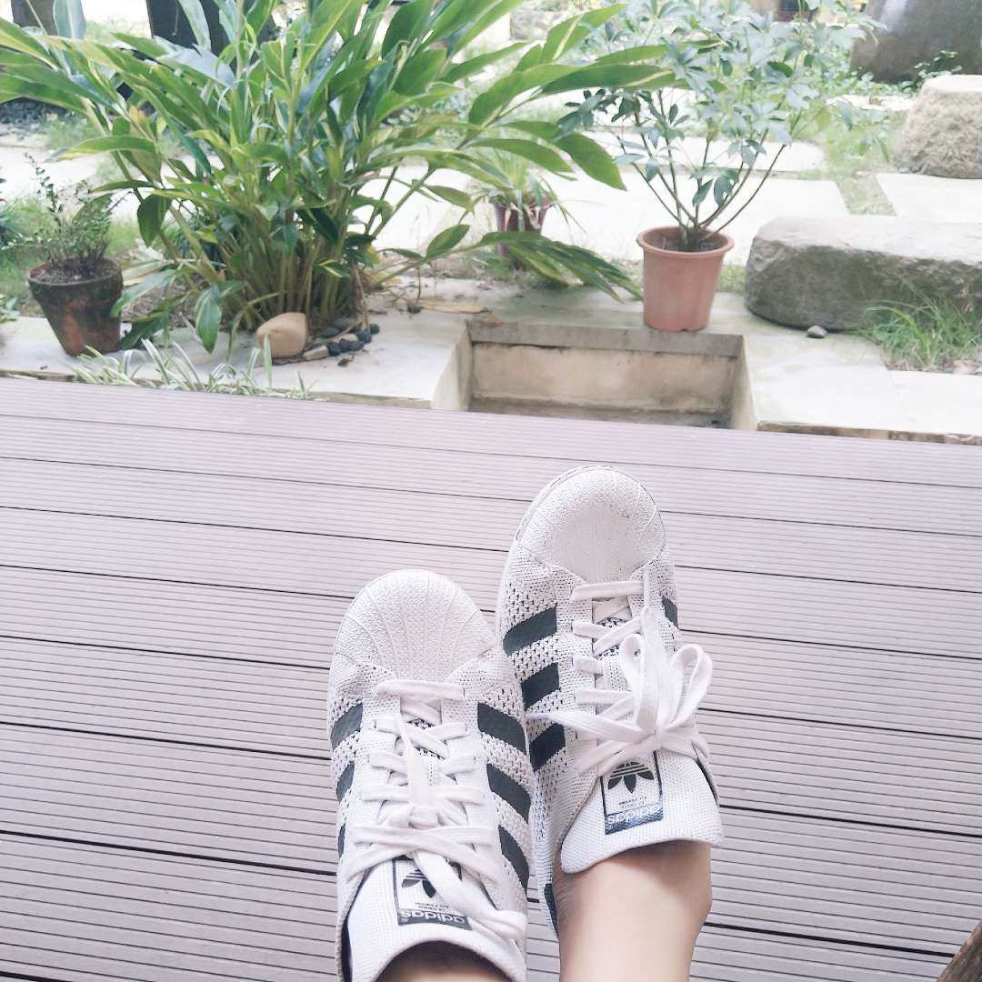 9月晒单挑战D8  Adidas阿迪达斯三叶草闲贝壳头网鞋 