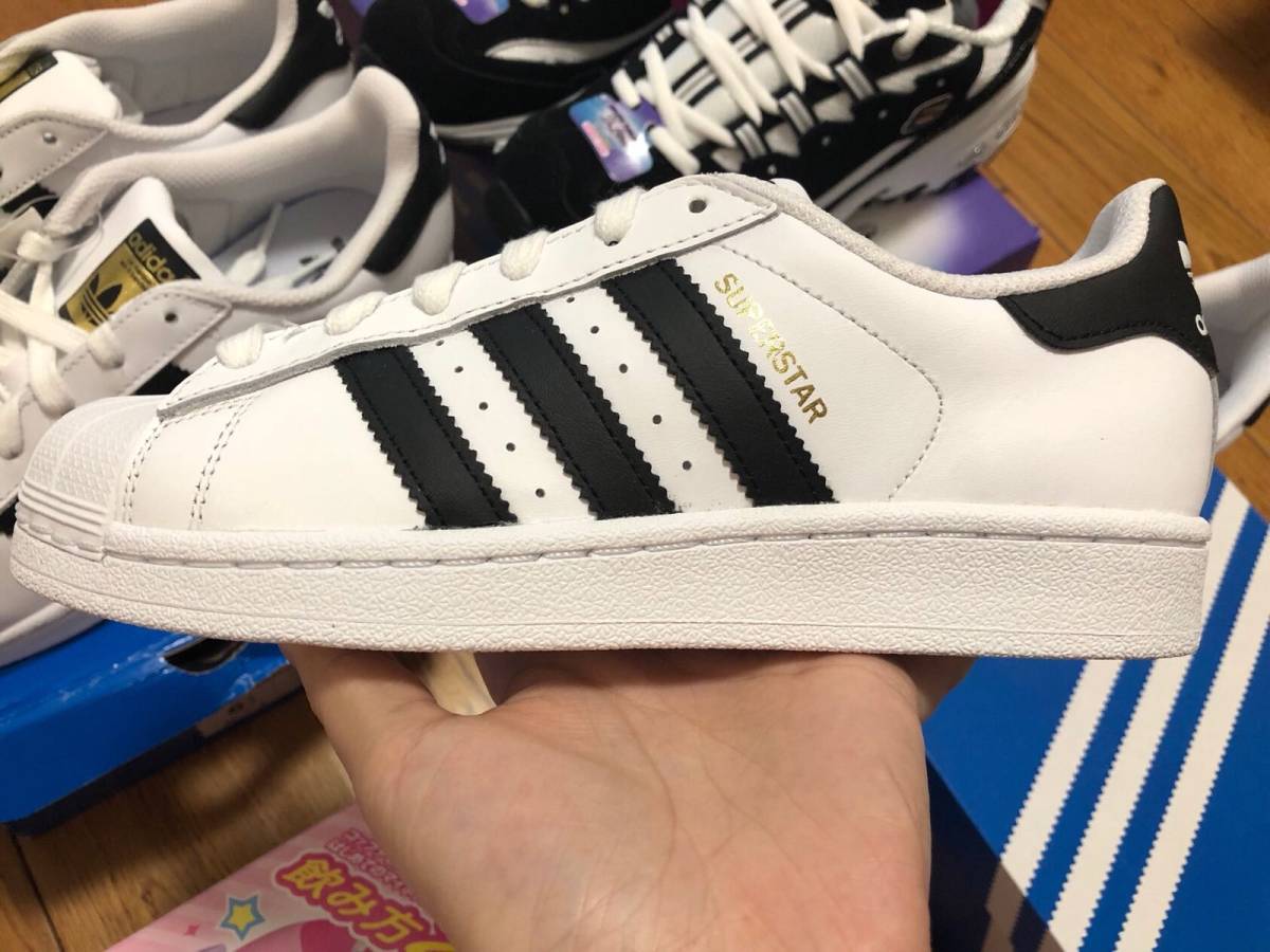 今天的包裹 香奈儿洁面，象印保粉胖子 金标贝壳头，斯凯奇熊猫