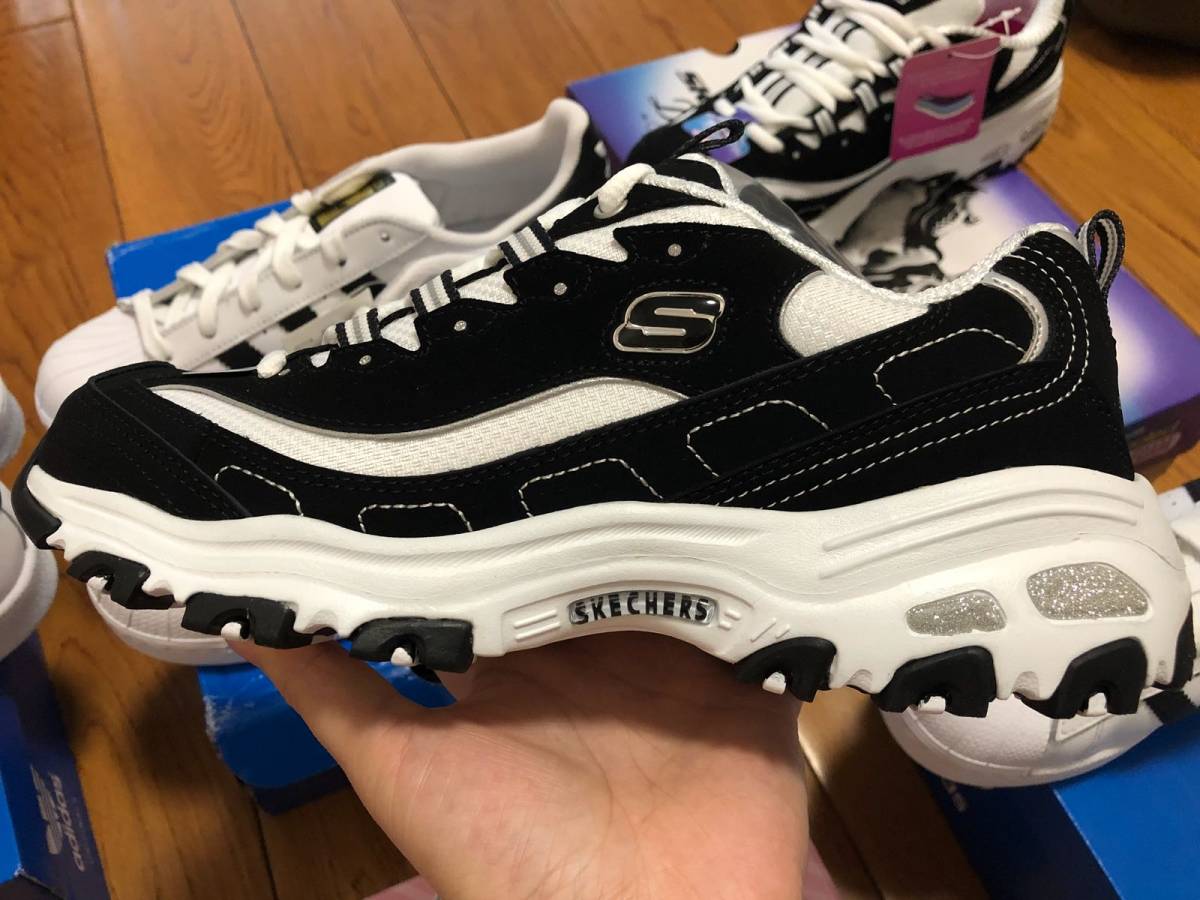 今天的包裹 香奈儿洁面，象印保粉胖子 金标贝壳头，斯凯奇熊猫