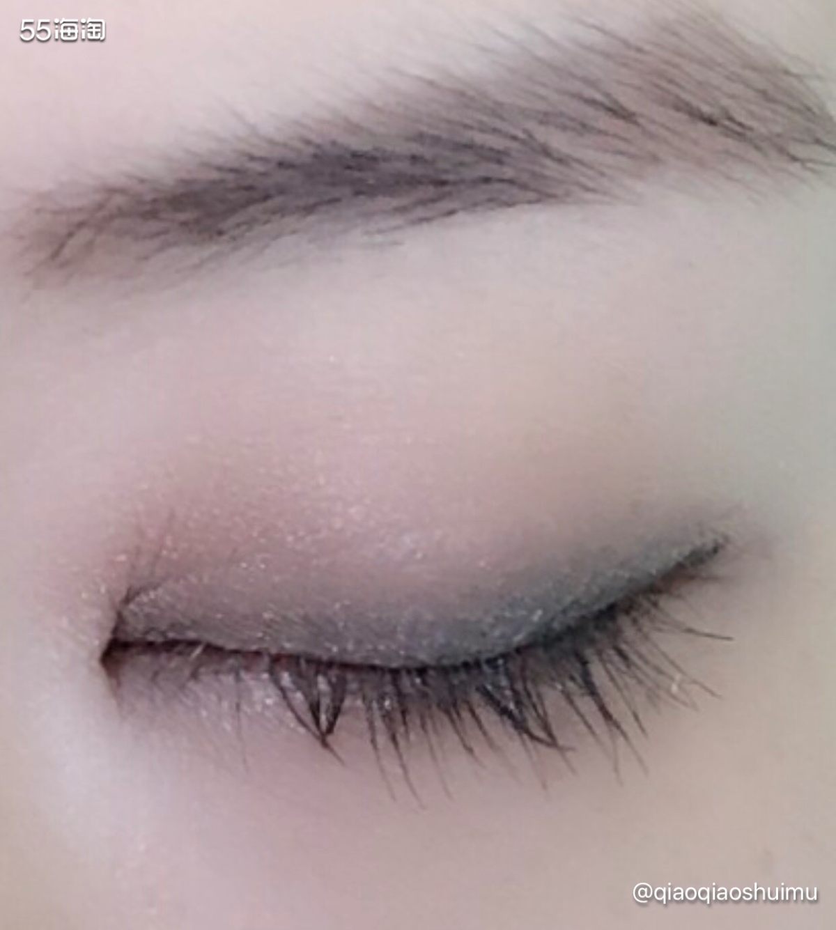 🍃绿草桔子妆🍊 起这个名字主要是因为颜色 绿色系的眼影 