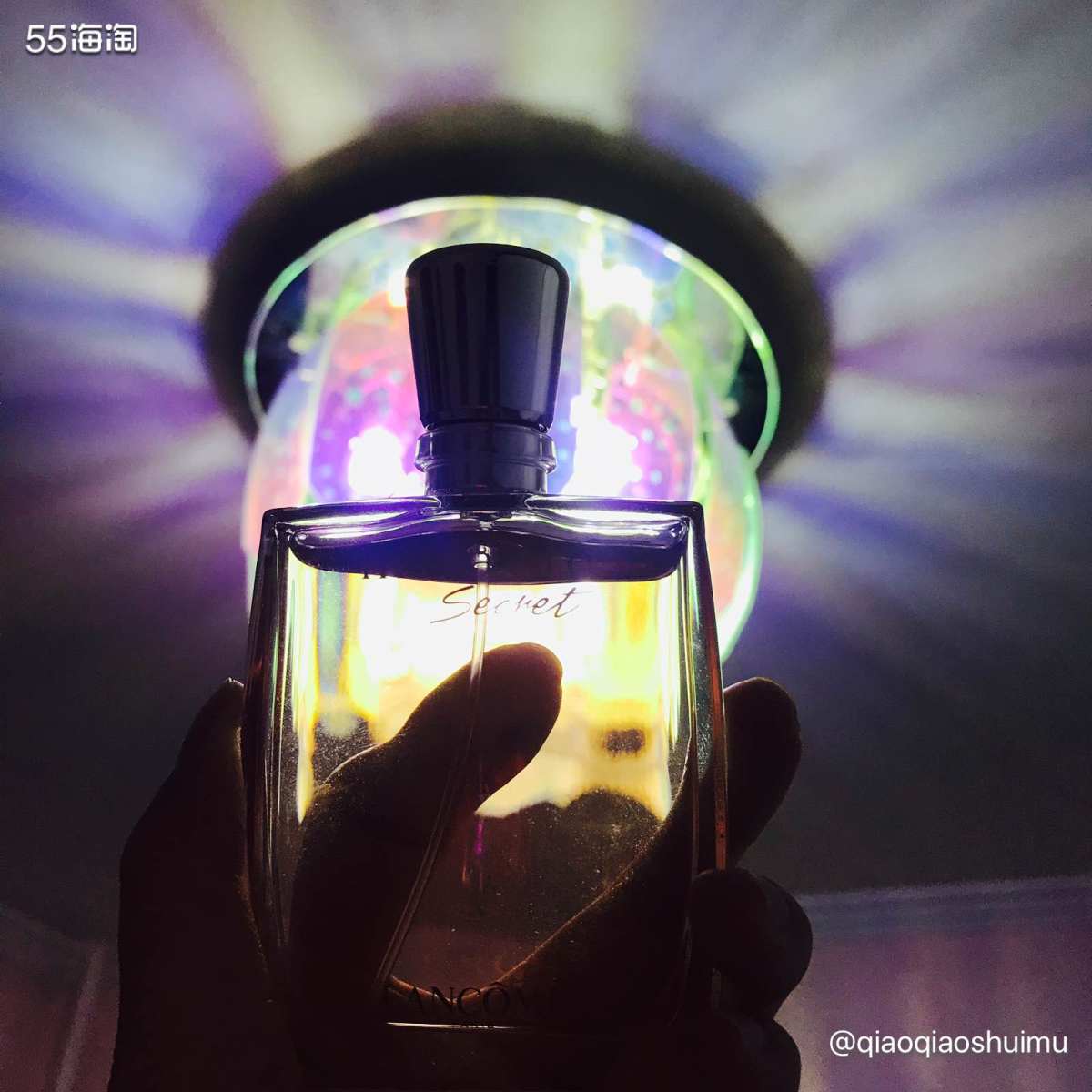 一直都很喜欢兰蔻奇迹香水，虽然她的味道已经快要烂大街了，但是