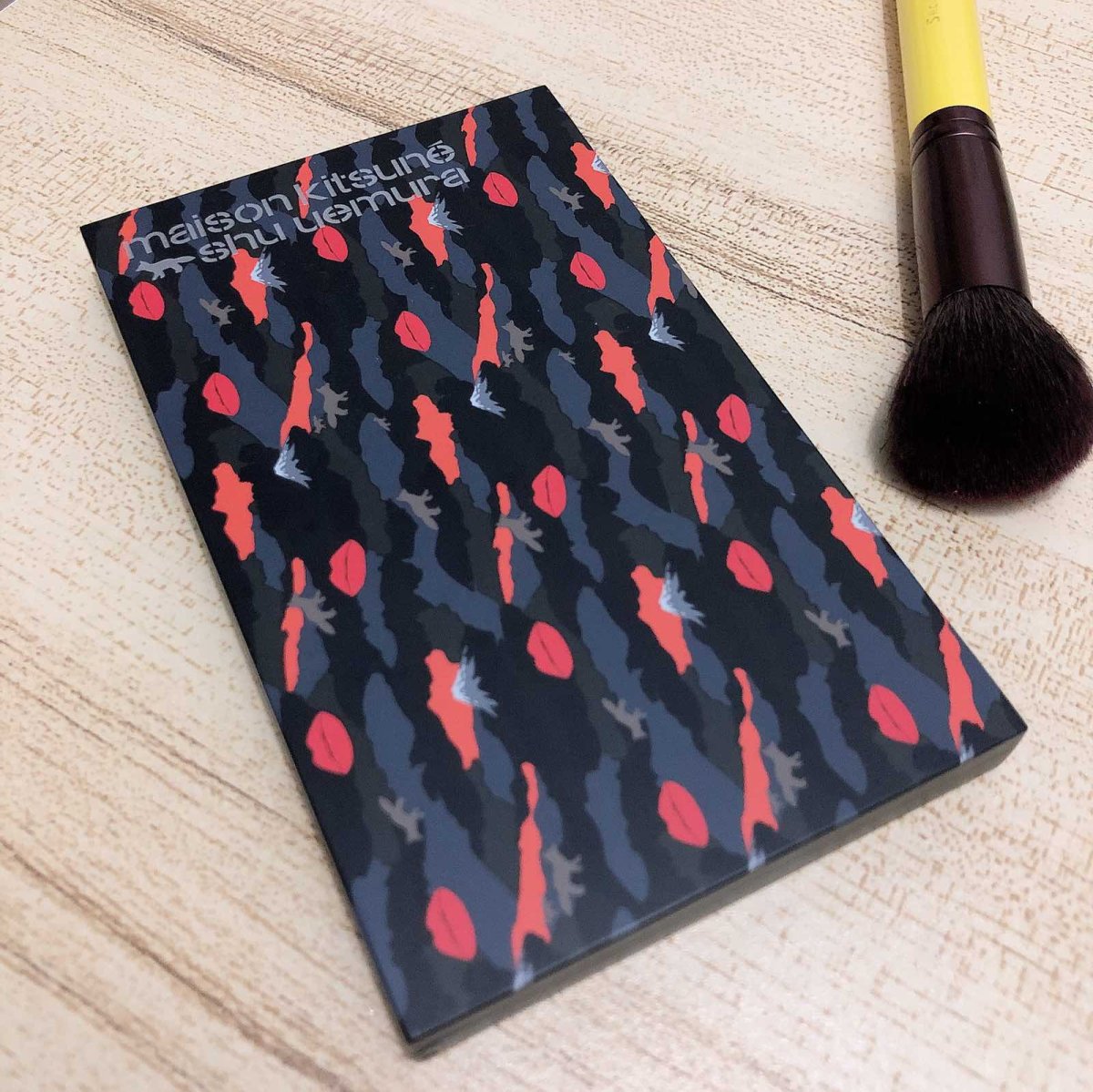 🔺9月晒单挑战_No_2🔻这盘植村秀联名限量迷彩冰橙盘，