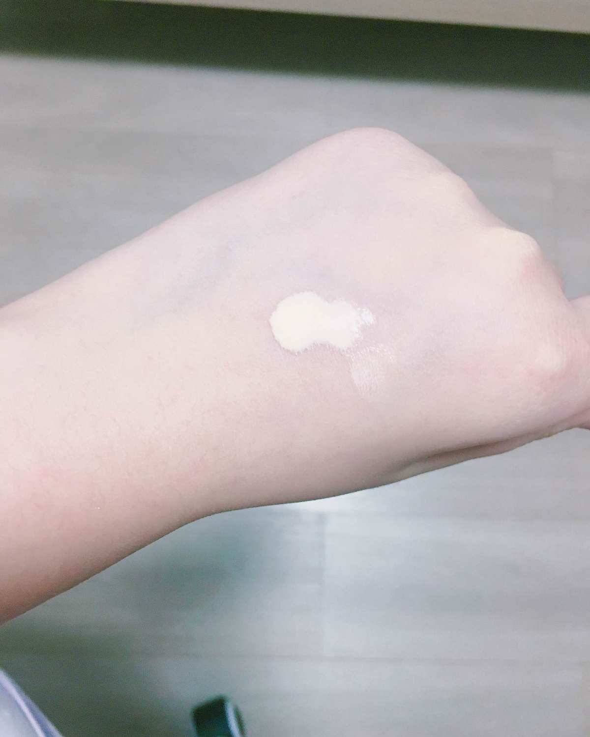 【拉黑拔草】无印良品毛孔隐形妆前乳  价格：80软妹币左右 