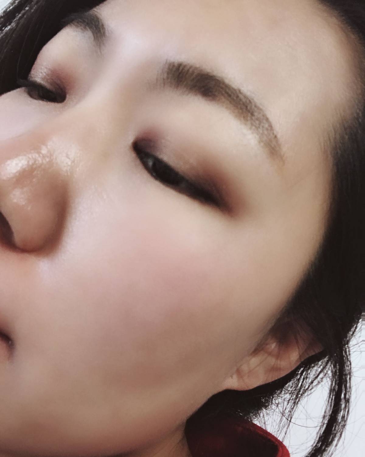 elle平斜粉底刷 这个刷形和资生堂的171还蛮像的  曾经