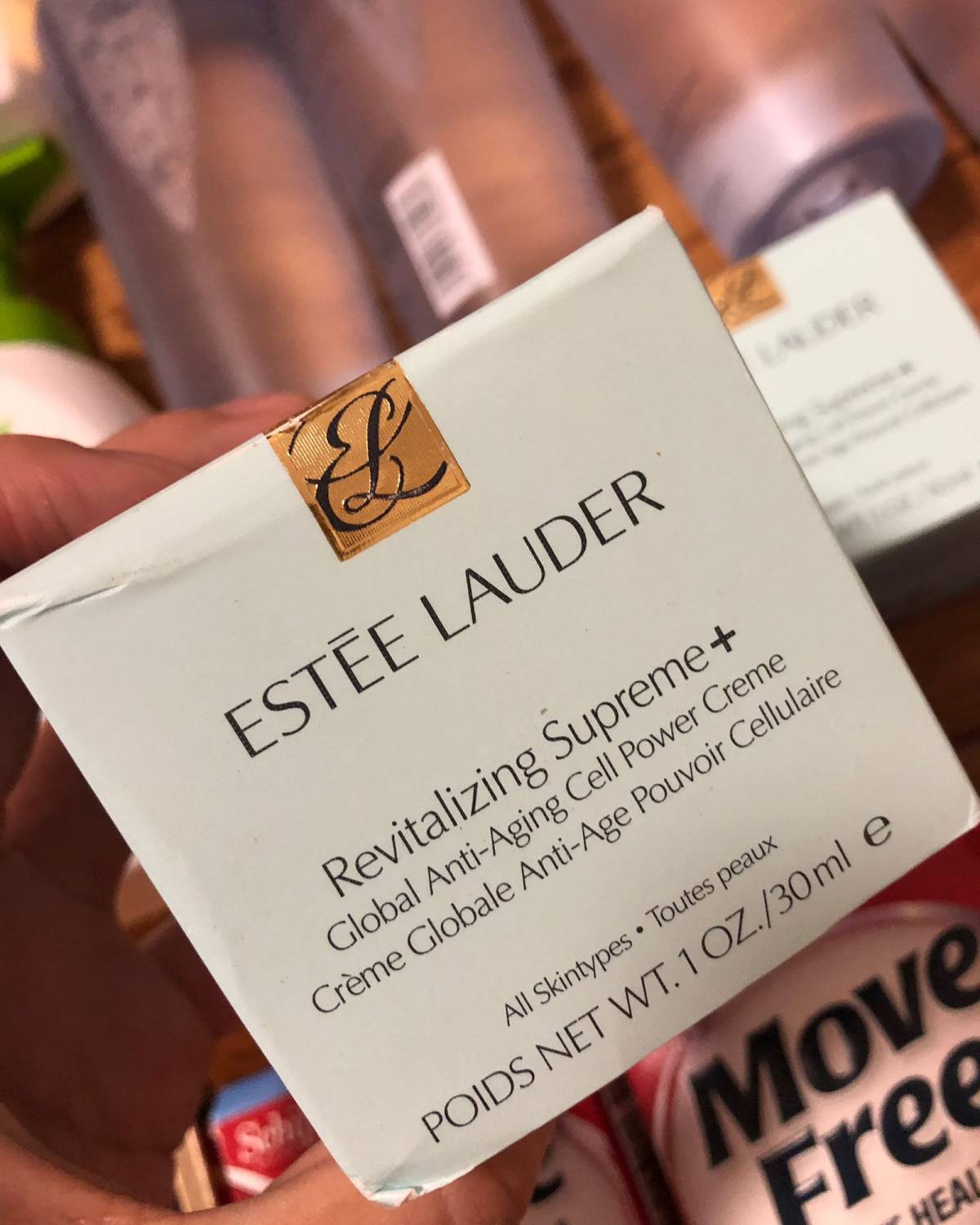 美国🇺🇸德国🇩🇪包裹 多芬红石榴磨砂膏，欧莱雅高端面