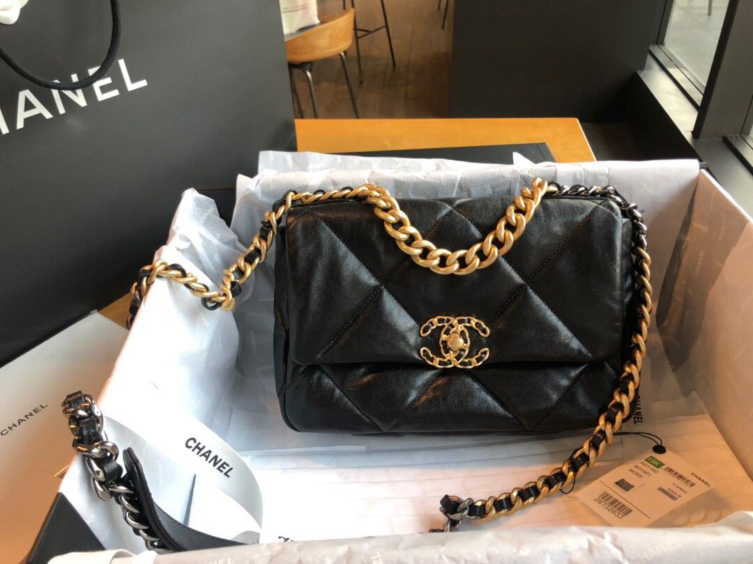 美物分享新款Chanel女孩子的香奈 Chanel秋冬19结