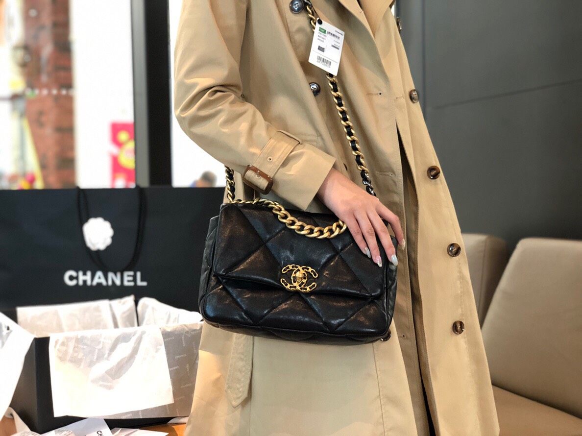 美物分享新款Chanel女孩子的香奈 Chanel秋冬19结