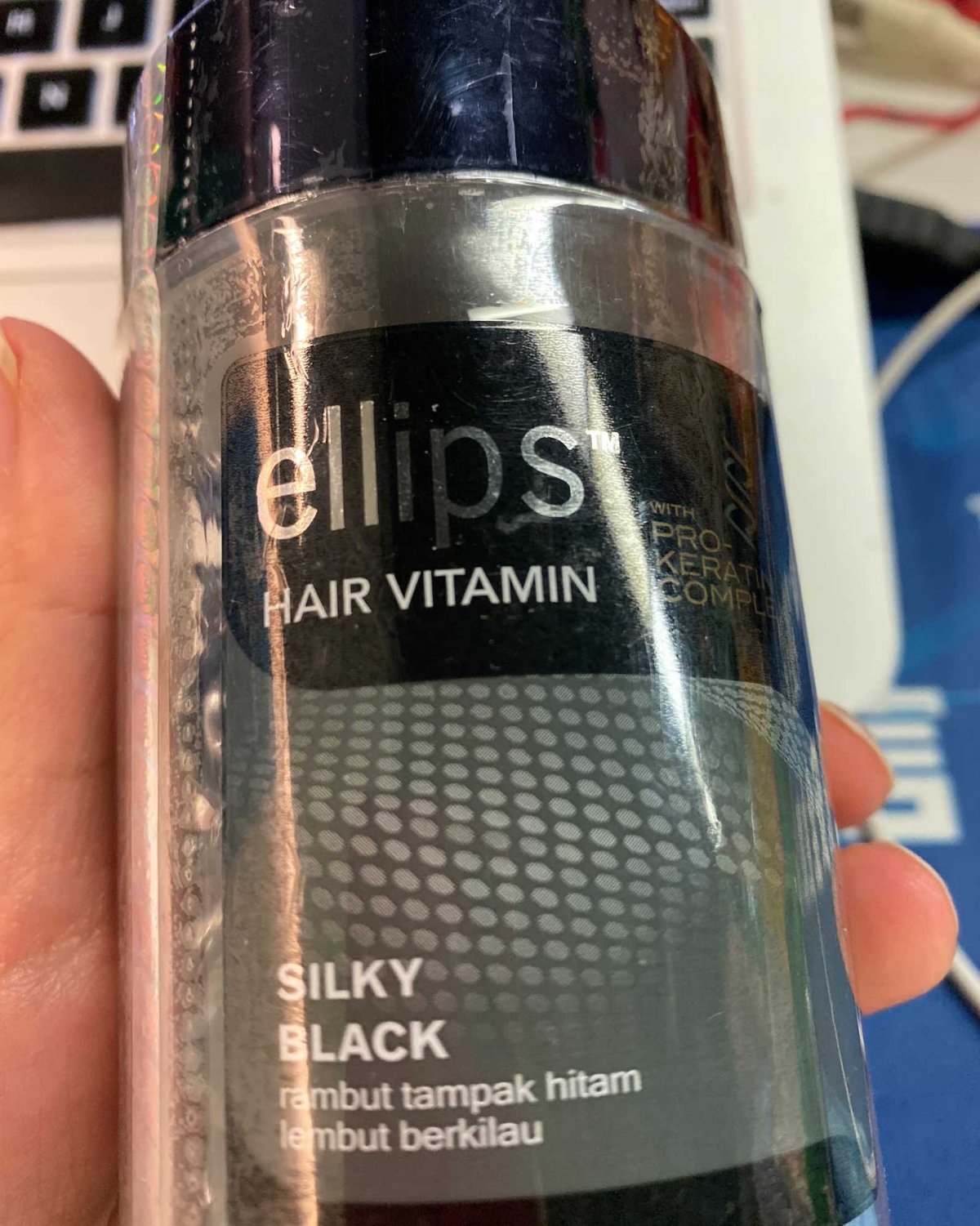 ellips护发精油  去巴厘岛玩，当地著名的护发精油。有瓶