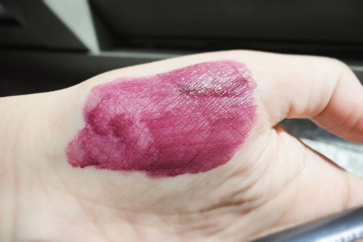 burberry气垫唇釉94号OX-blood  ✨这个颜色