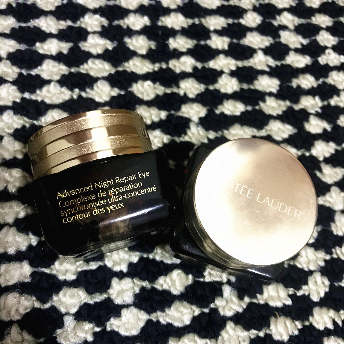 油皮亲妈DW粉底液真的是本命，刚上妆有点假白，出点油真的是爱