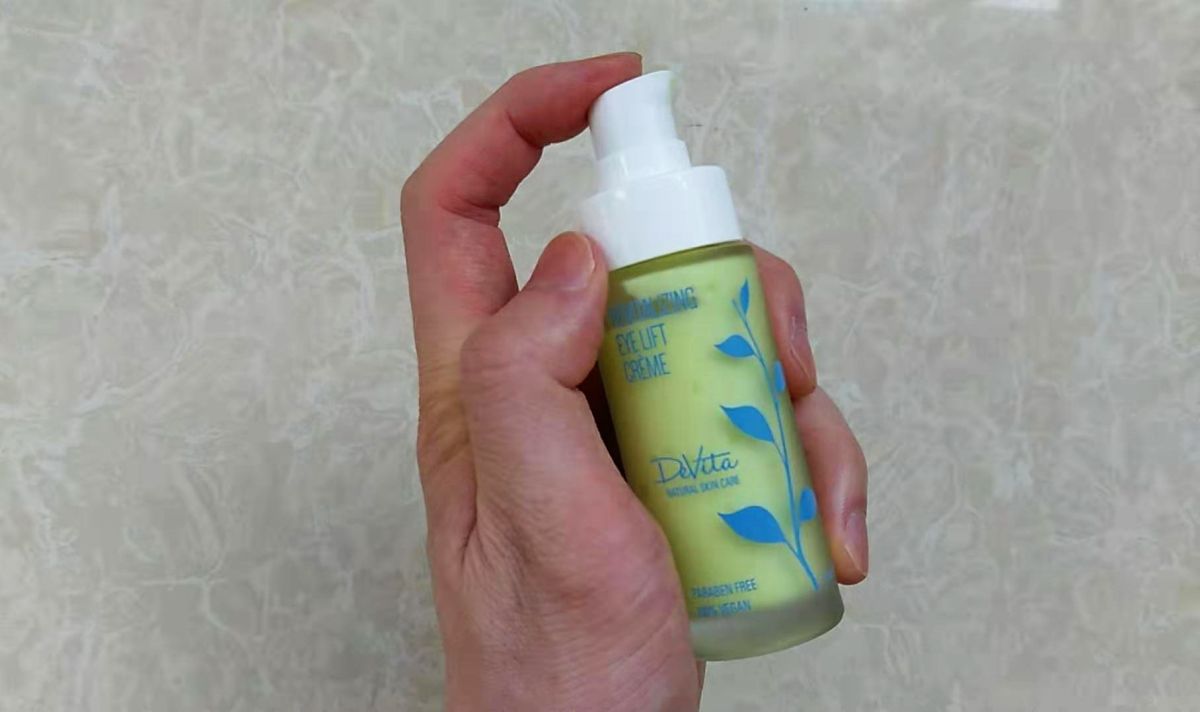 DeVita是我非常喜欢的高档有机护肤品牌，最近买了它家的这